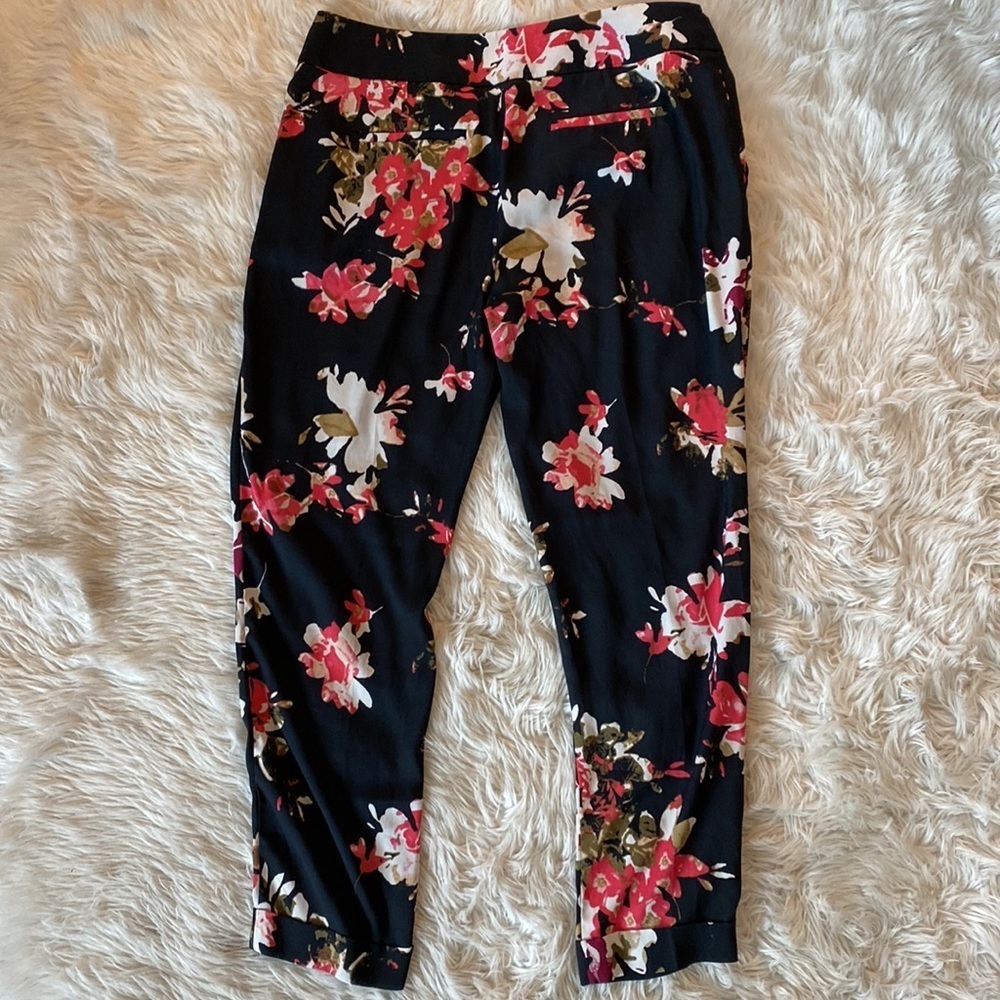 Ann Taylor Loft Drapey Floral Pants in Marisa Fit - Picture 9 of 9